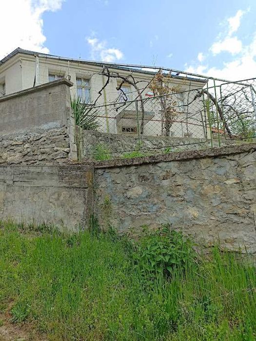 Продава се Къща в Карлово - 100 кв.м за 650 €/кв.м - Снимка #1