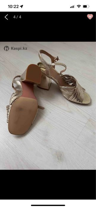 Новые босоножки Stradivarius