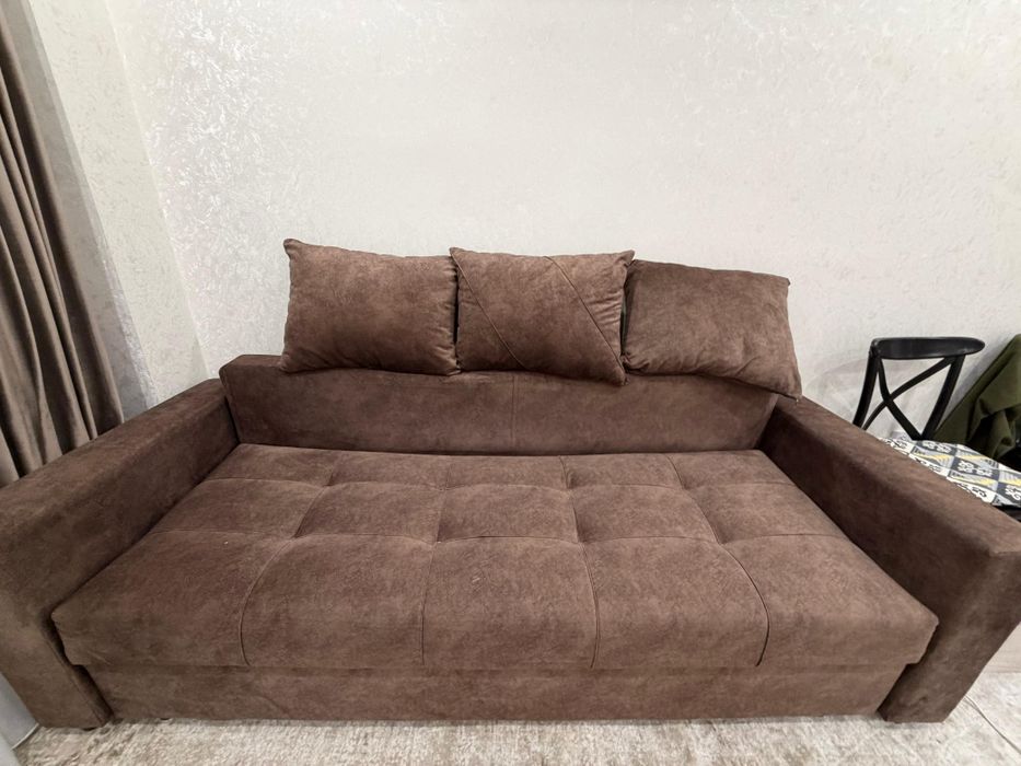 диван в гостинный