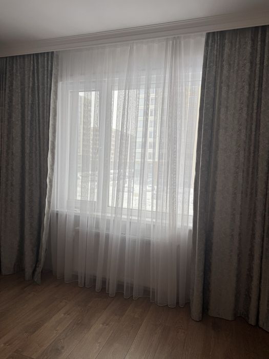 Продам шторы 4 комплекта