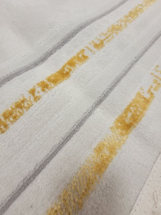 Продам новый палас 2х3м