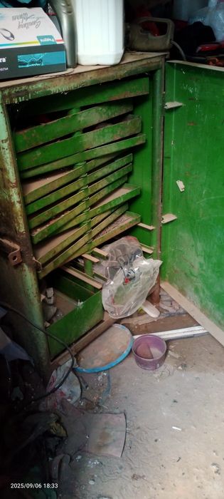 Сейф для хранение инструментов