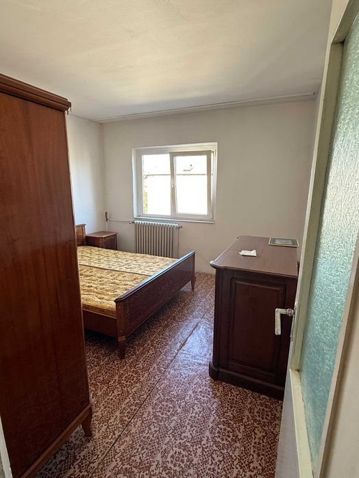 Proprietar vând apartament 3 camere, vizavi de Parcul Olosig