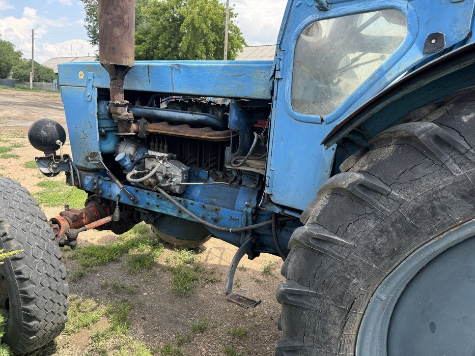 Продаю трактор на ходу