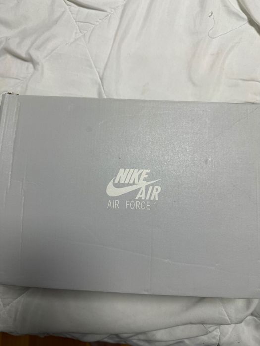 Бели обукви nike air force 1