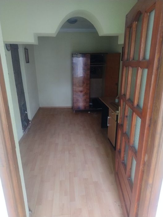 Vand casa plus teren 1000 mp