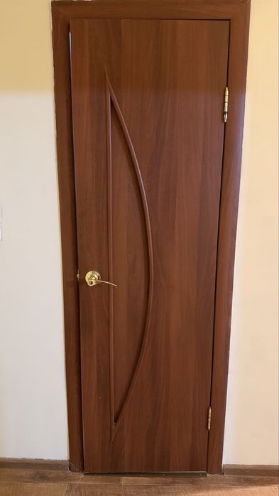 Продам двери межкомнатные