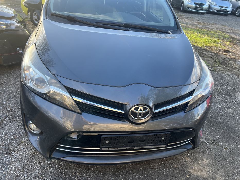 Toyota Verso/Тойота Версо -на части