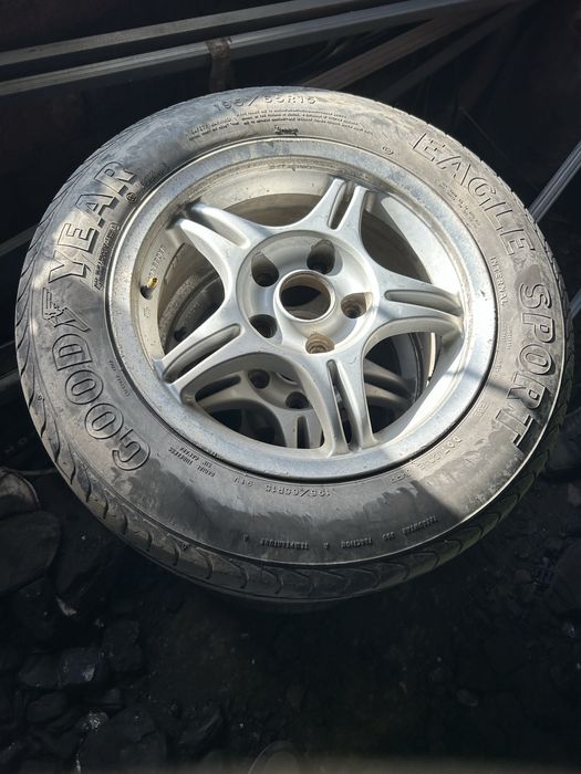 Продам титанки с резиной