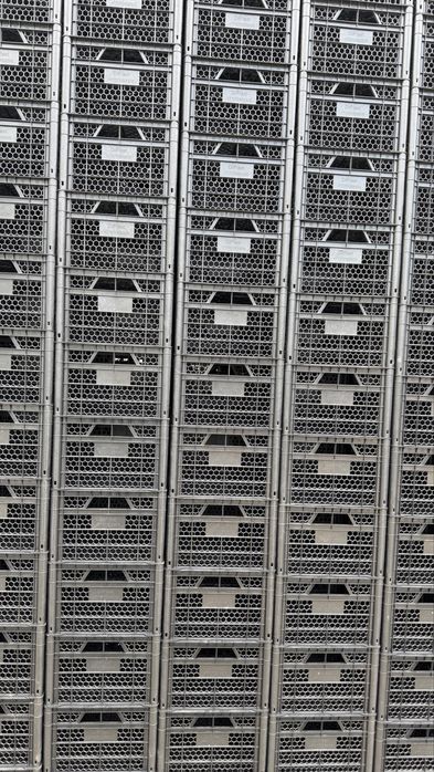 Пластиковые ящики