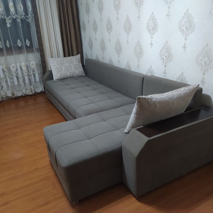 Продам диван угловой