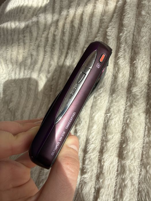 Продам компактную камеру Olympus VH-210