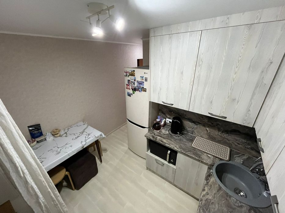 Продам 2хком квартиру район Азии.