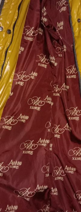 Зимняя куртка,в отличном состоянии.