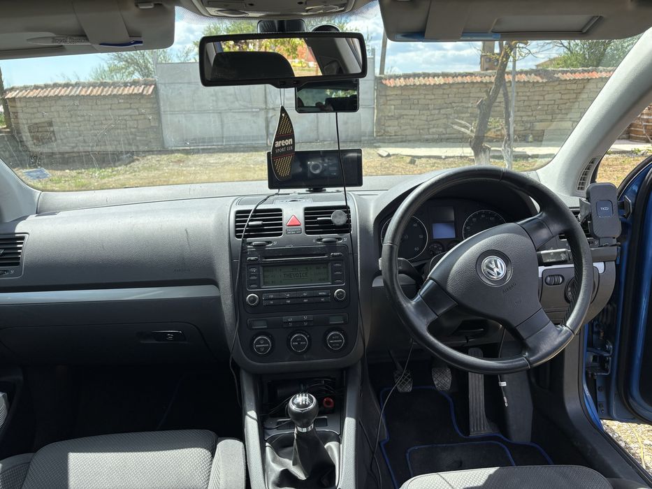 Golf 5 в отлично състояние