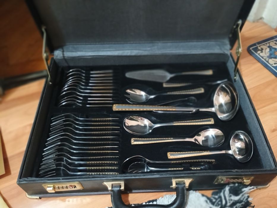 Set tacâmuri Solingen (Carl Schmidt Sohn) - Inox 18/10 - 90 piese, Nou