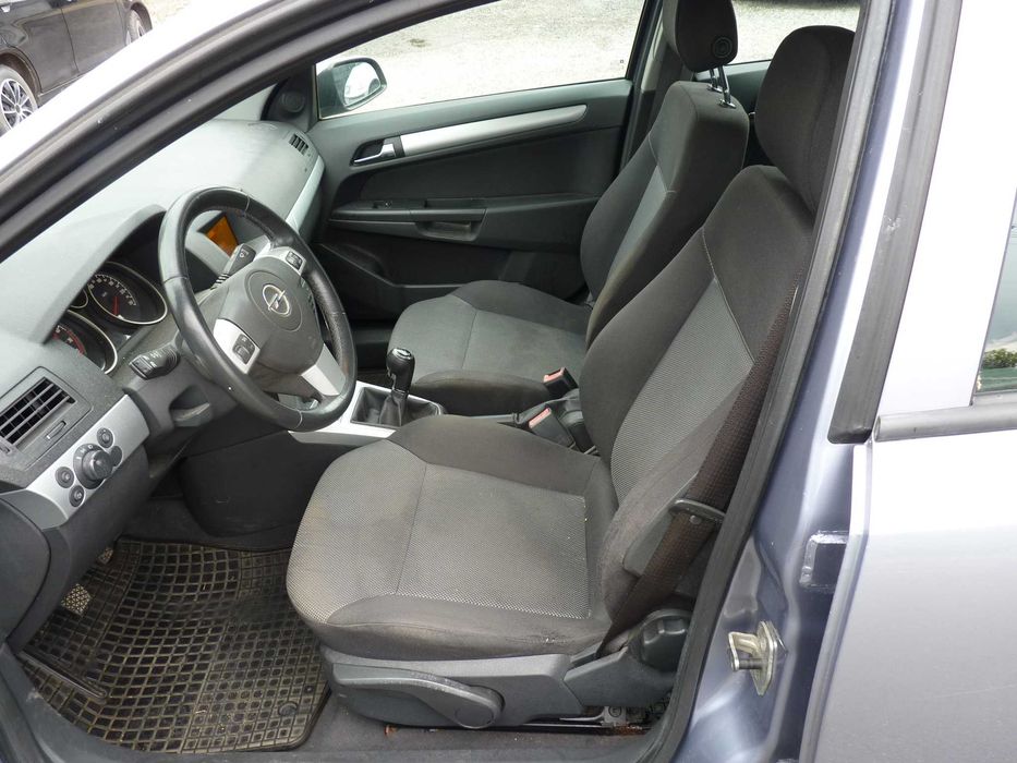 Opel Astra H  1.6 Clima