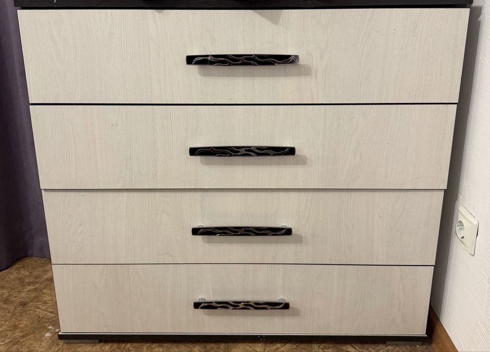 Спальный гарнитур