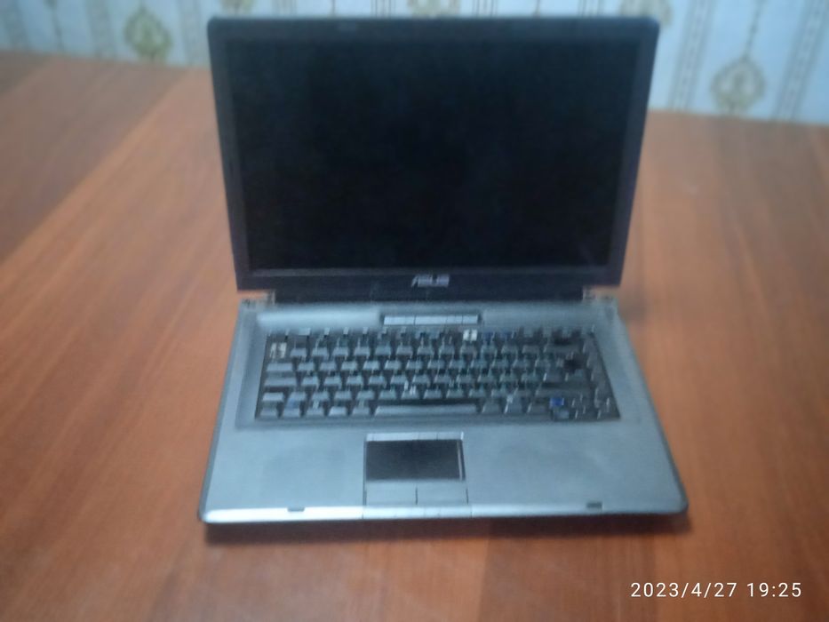 Ноутбук сатылады ноутбук прадаются