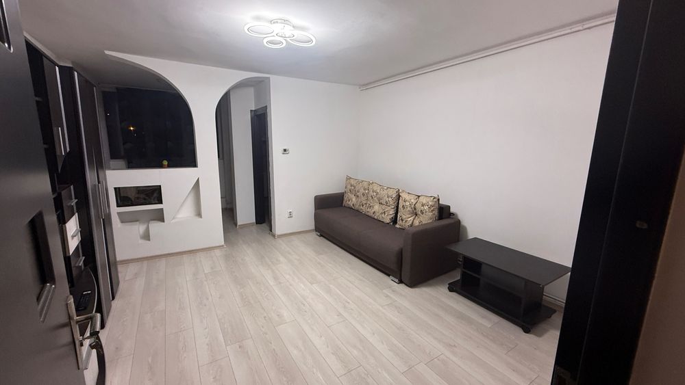 Garsonieră de închiriat zona Dacia