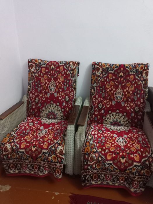 Kreslo ikkita, holati yaxshi