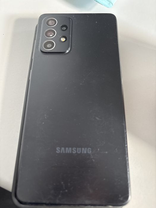 Продава се Samsung A52