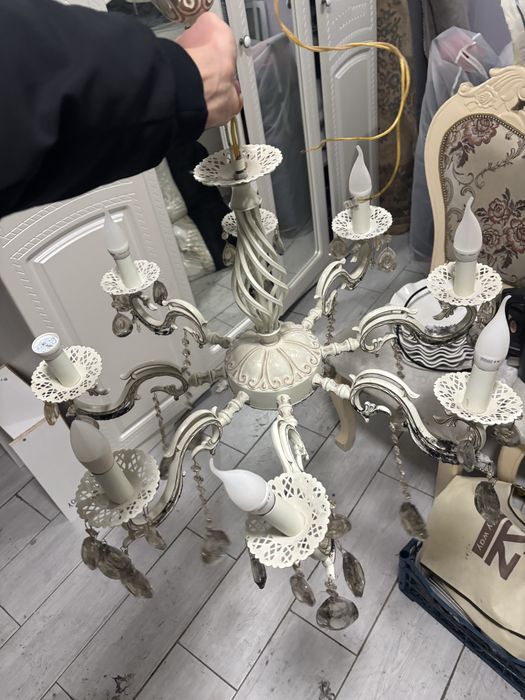 Люстры на выбор отличные