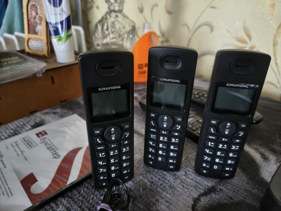 Телефон  немецкой фирмы грюндик.
