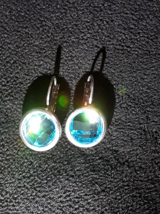 Серьги аккуратные разные