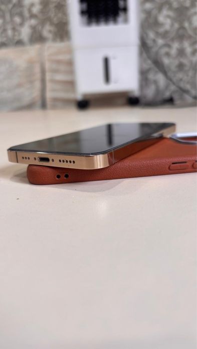 Iphone Айфон 13 про золотистый