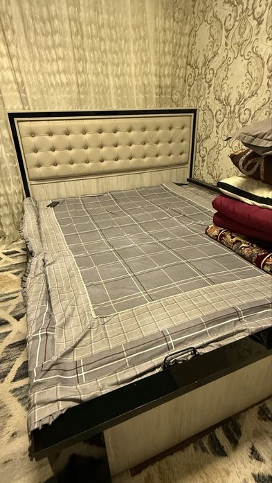 Спальный гарнитур в идеальном состоянии