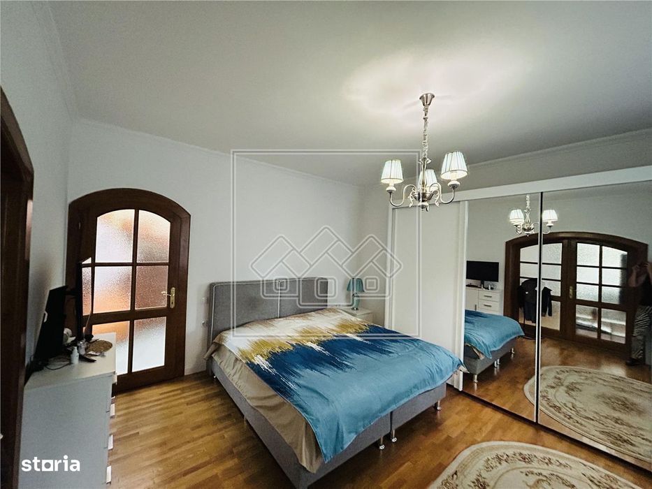 Ap complet renovat, 120 mp utili, garaj, 2 balcoane, pivnita - B-dul V