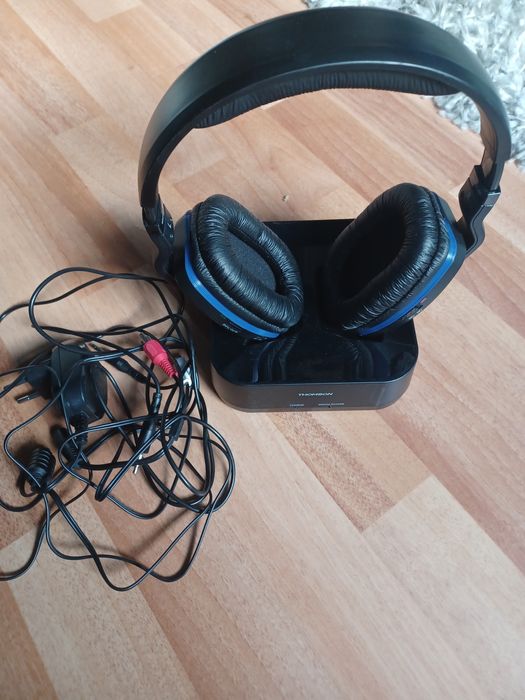 Căști Thomson          .