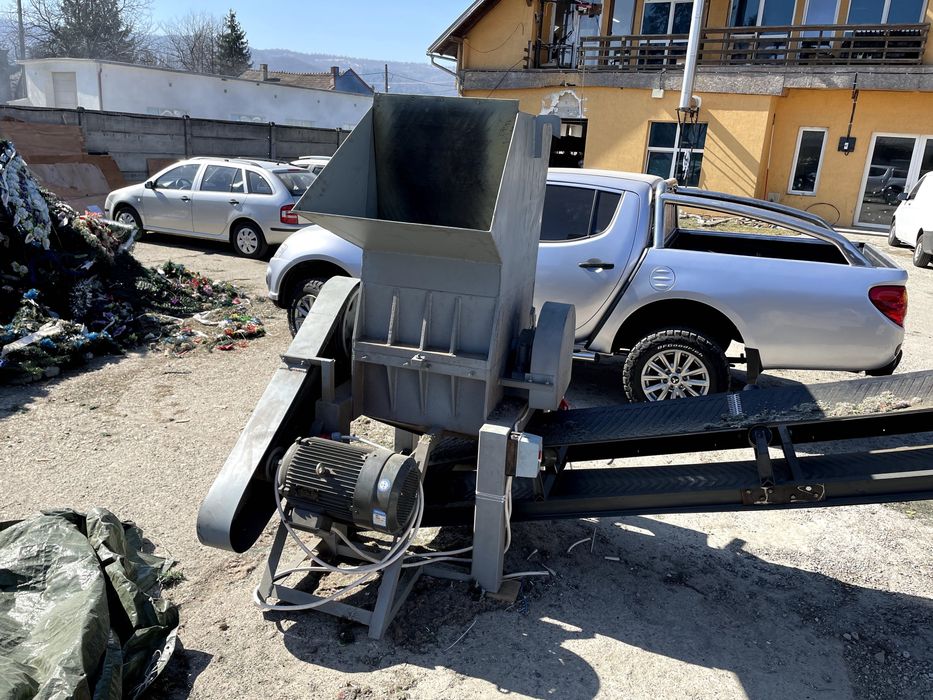 Vand moara, pentru maruntit deseuri din metal, plastic, lemn etc