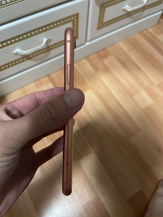 iPhone Xr 128g продам