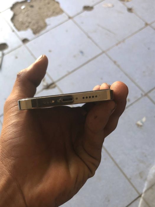 Apple:12;pro:Karobka bor; 128g:; rangi gold: