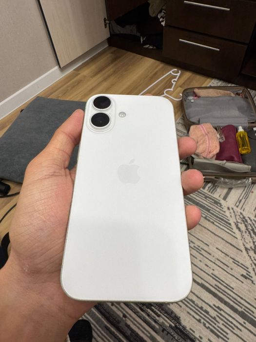 iphone 16, 128 gb, white