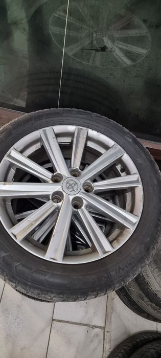 Диск на камри 50 оригинал с баллонами