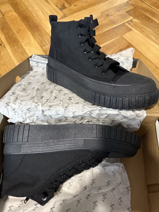 Черни Кецове Vty