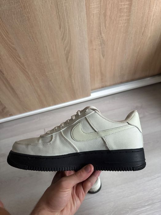 Nike Air Force 1 - оригинални и нови в бежов и черен цвят