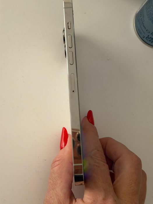 Vand iphone 13 pro max alb estetic 128 GB baterie 86% merita vazut