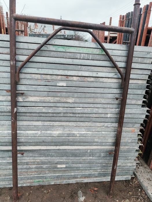 Schelă metalică de vânzare