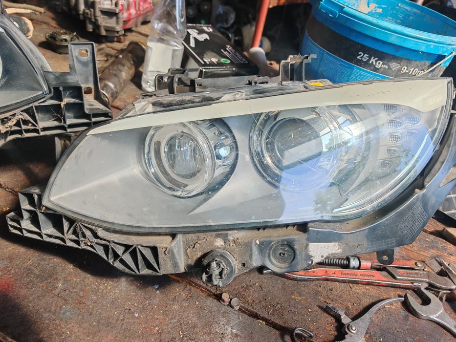 Far xenon adaptive  bmw e92 lci