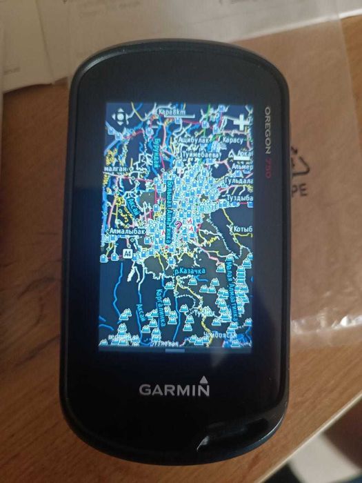 GPS-навигатор Garmin Oregon 750