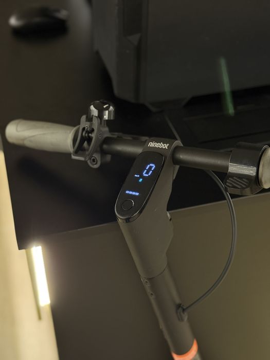 Электросамокат Ninebot