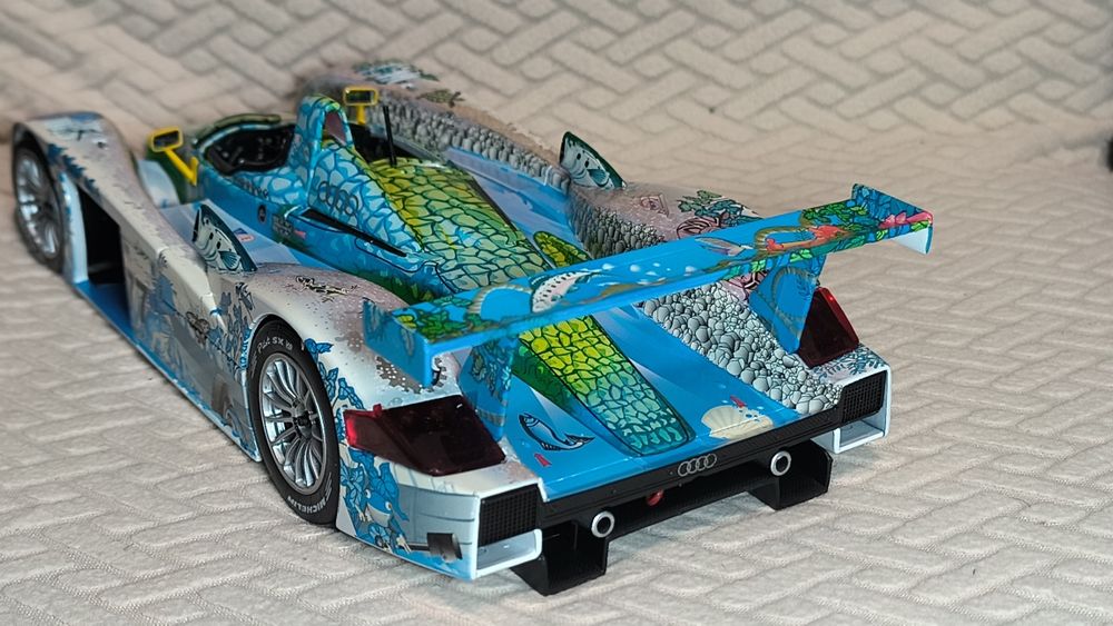 метална количка Audi R8 Crocodile , мащаб 1:18