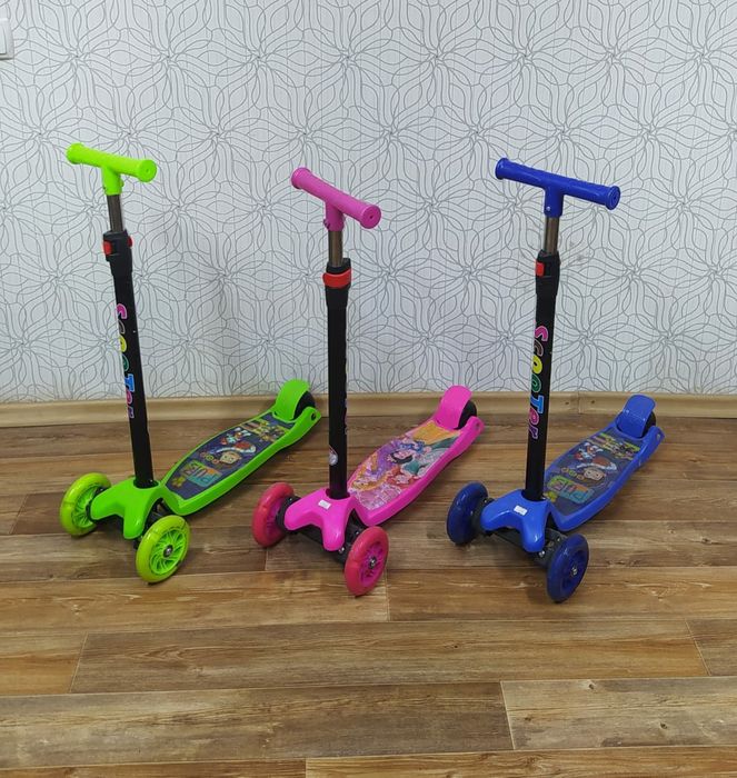 Продам детский самокат Scooter
