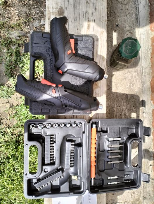 Электроотвертка набор