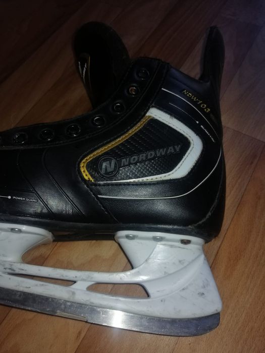 Продам    коньки