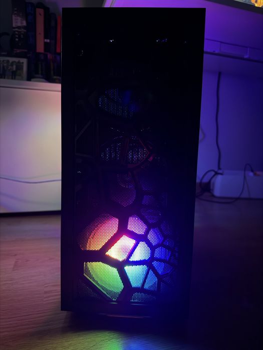 PC Gaming Ryzen 7 7700X RTX 4060 Ti 16GB 32GB DDR5 1TB SSD - Garantie